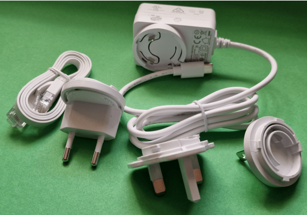 GL-iNET Beryl AX Router accessories