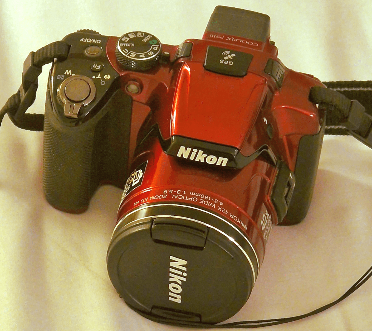 Nikon P5100 Zoom Camera
